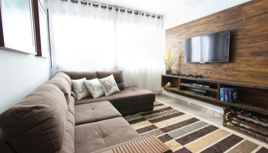 How to Choose the Right TV Stand for Your Living Room (Size, Style & Storage Guide)